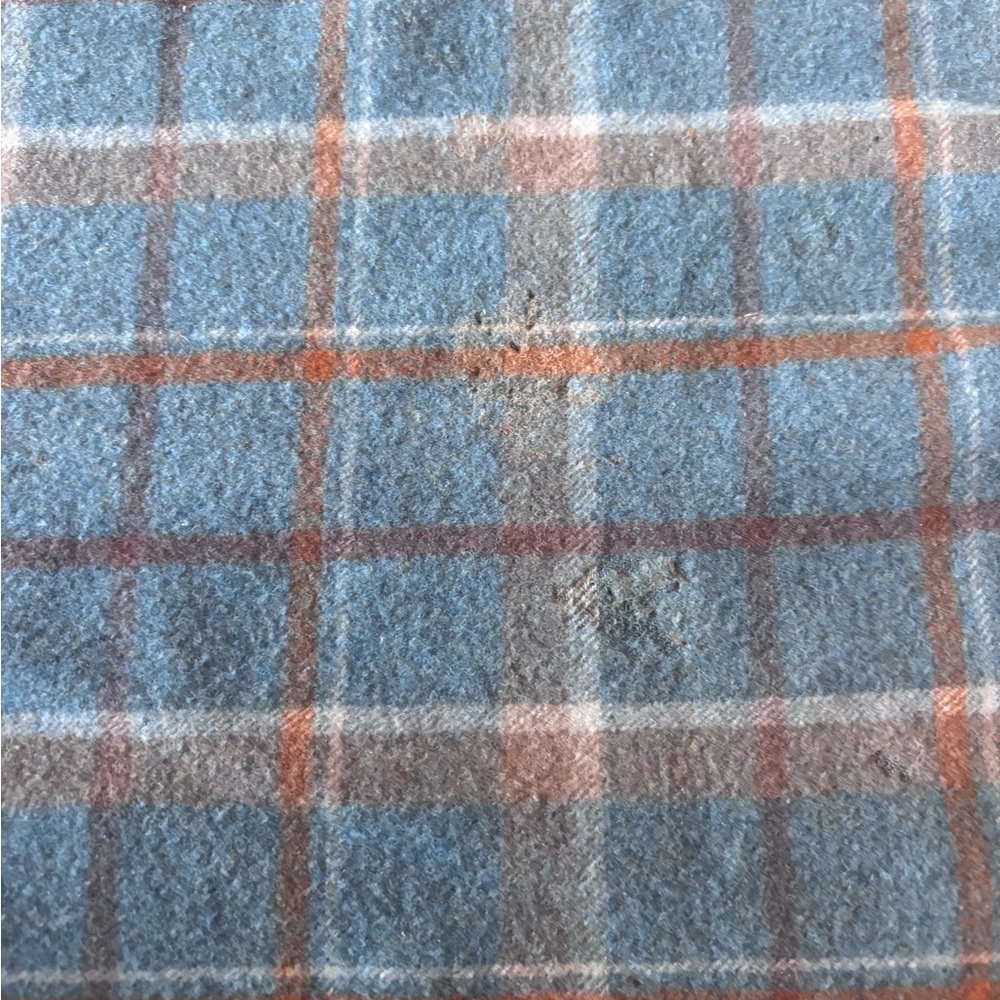 Pendleton Plaid 100% Wool Fringe Throw Blanket 48”x 60” - Picture 9 of 9